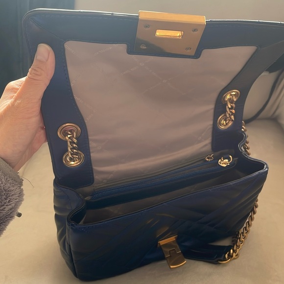 Michael Kors Vivianne Quilted Leather Medium Shoulder Flap Bag in Midnight Blue - Picture 8 of 16